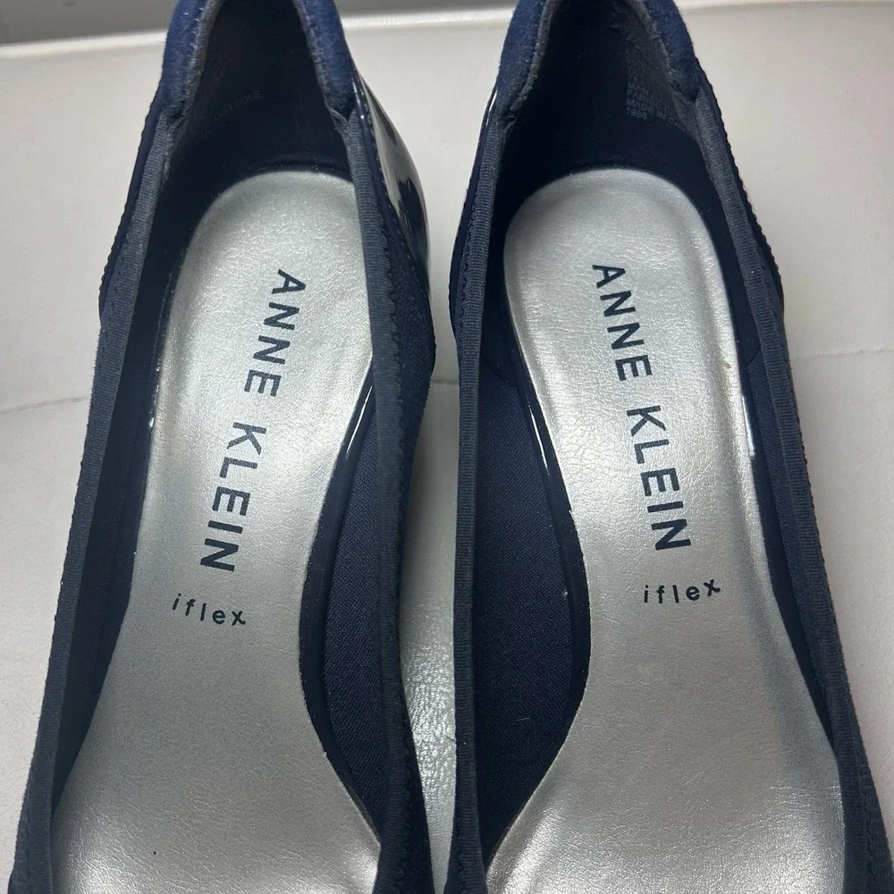 Anne Klein‎ Size 6 Women's Timeout Wedge Heel Pump Navy